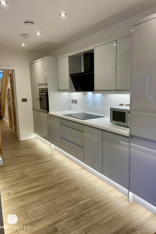 16BS Kitchen 3 watermark